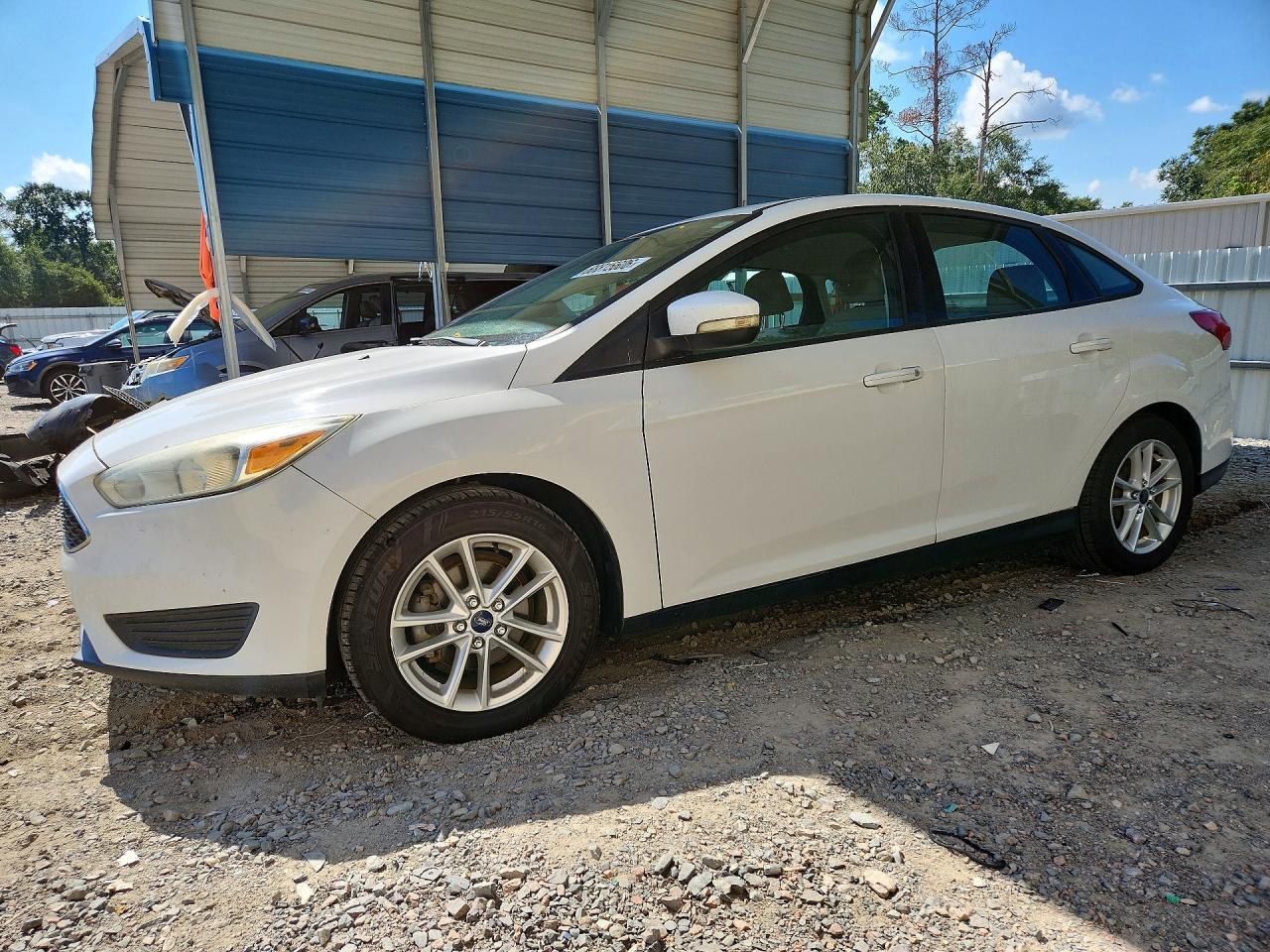 2015 FORD FOCUS 1FADP3F22FL368510