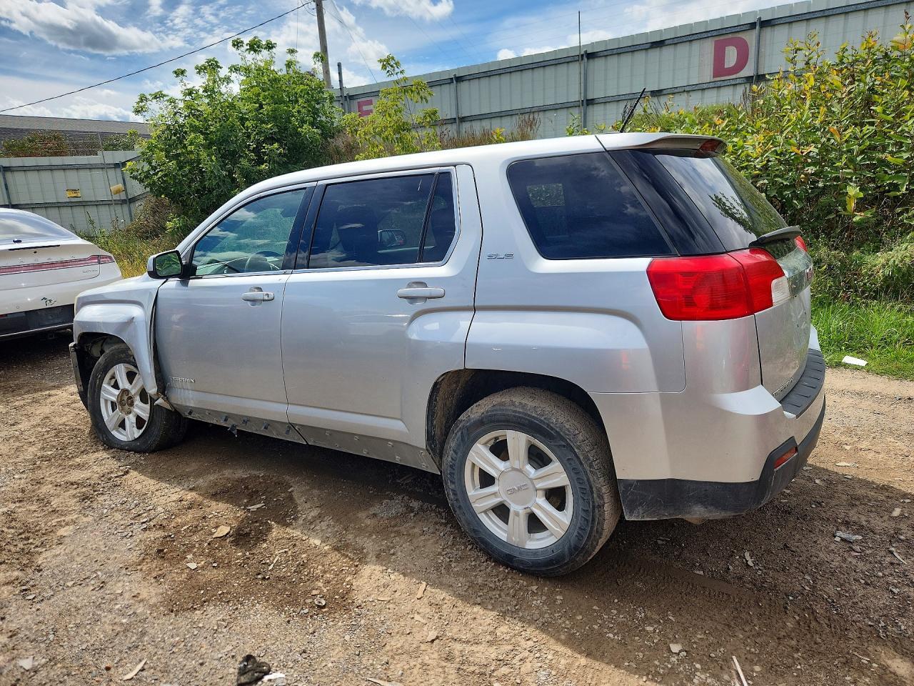 2GKALMEK6F6194079 2015 GMC TERRAIN photo no. 2