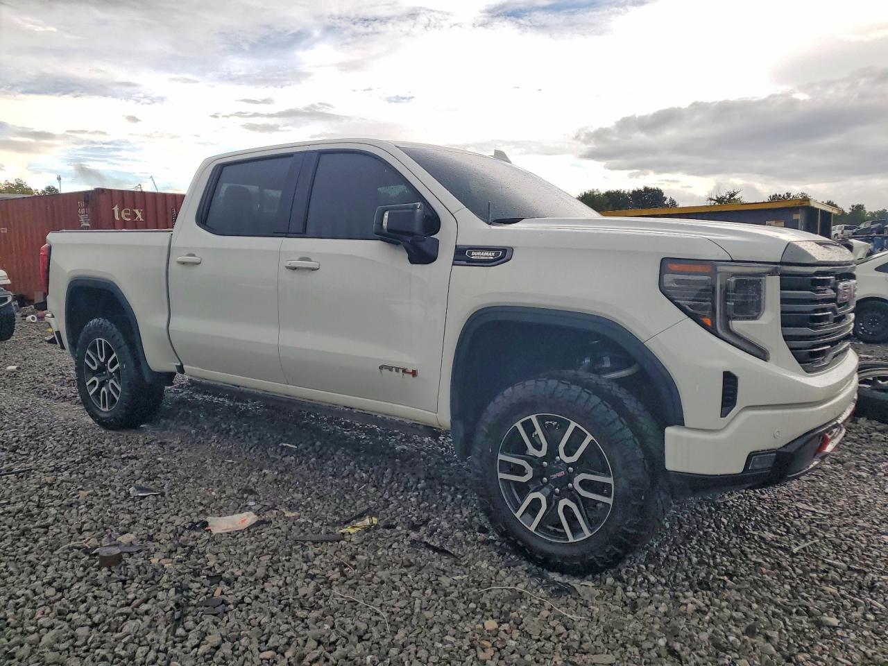 2024 GMC SIERRA K1500 AT4 — Фото 4 из 12