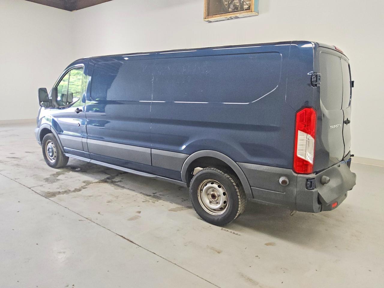 1FTYE2YM4JKA25657 2018 FORD TRANSIT photo no. 2