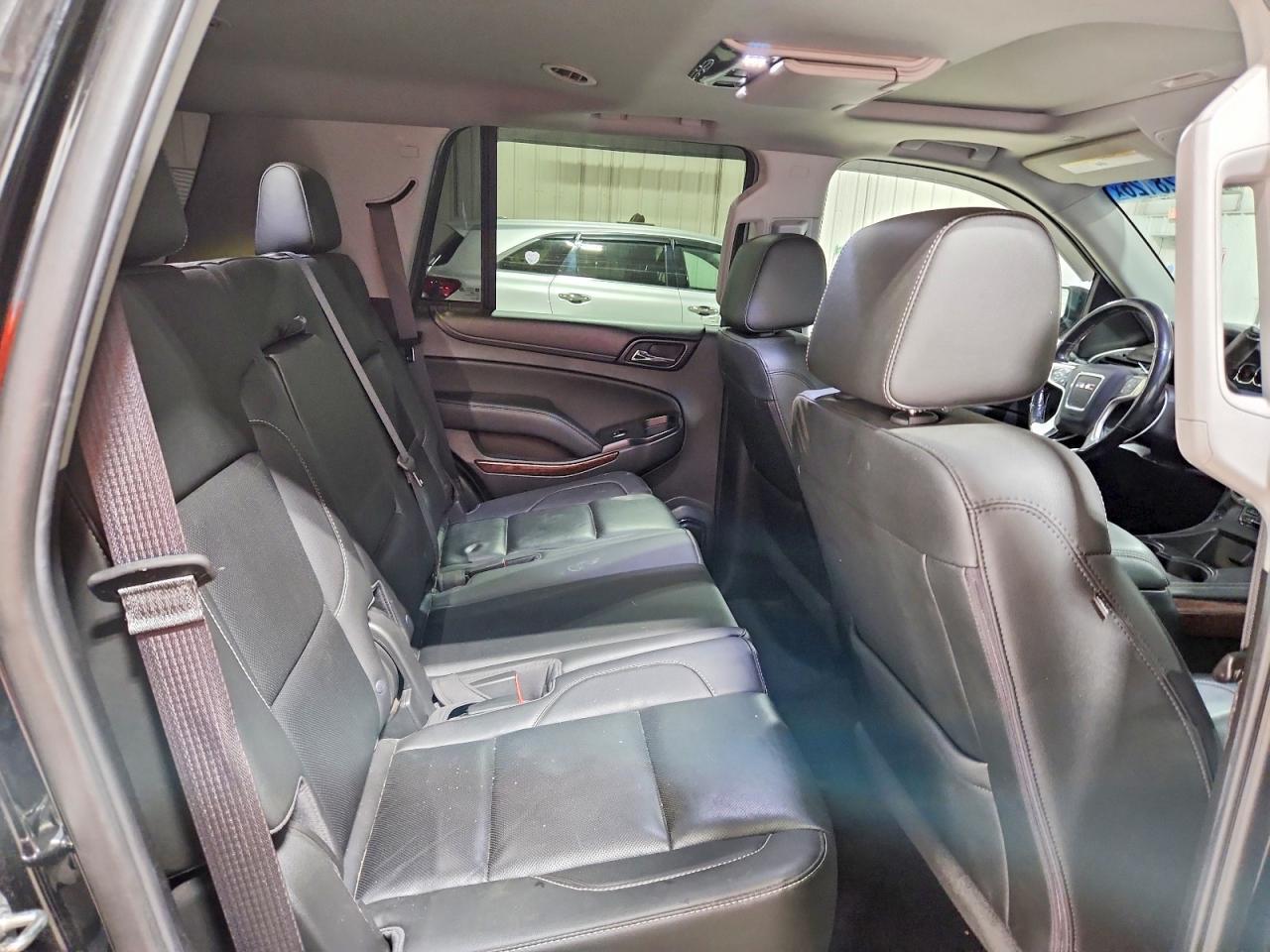 2018 GMC YUKON SLT — Фото 11 из 13