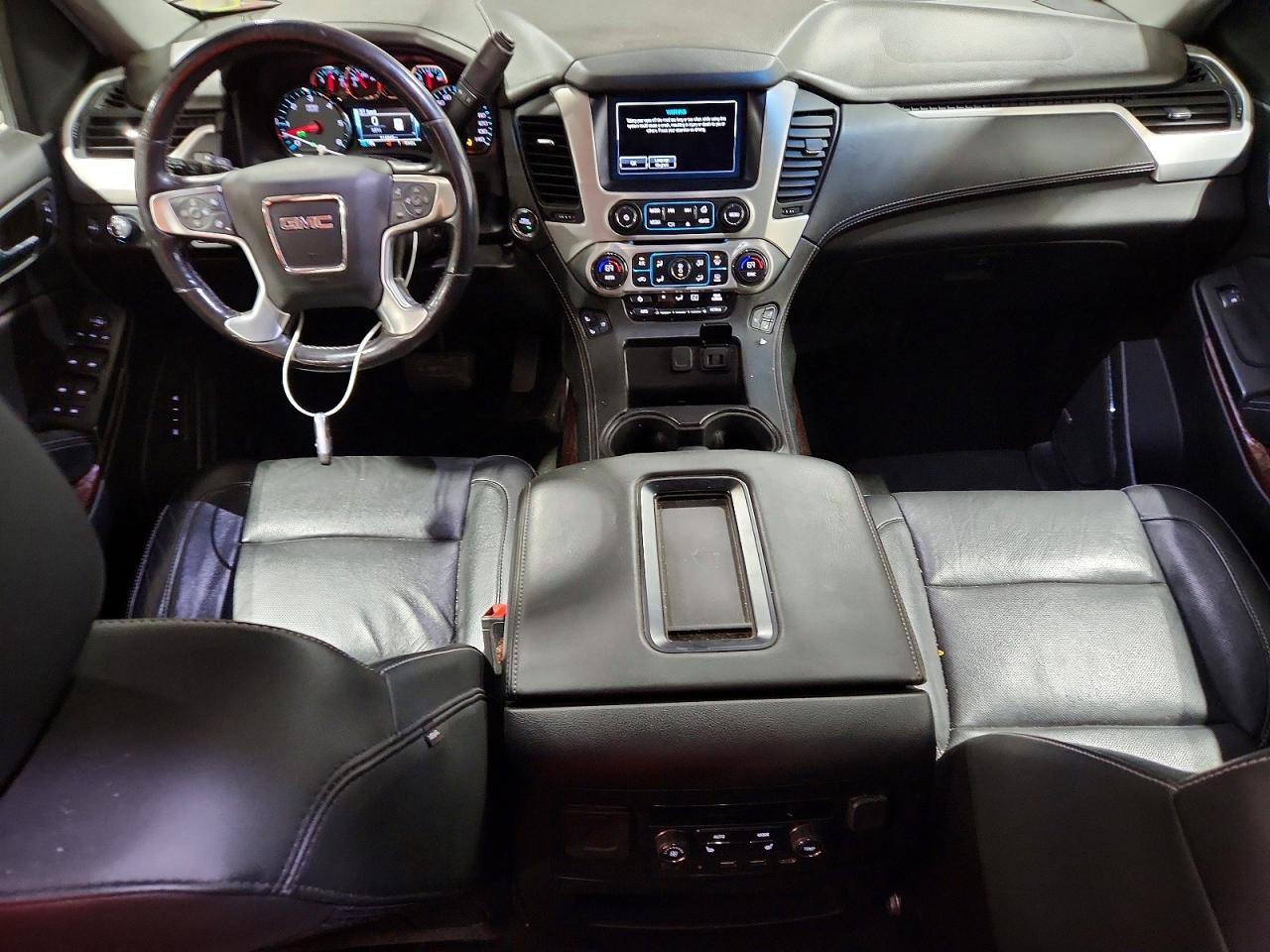 2018 GMC YUKON SLT — Фото 8 из 13