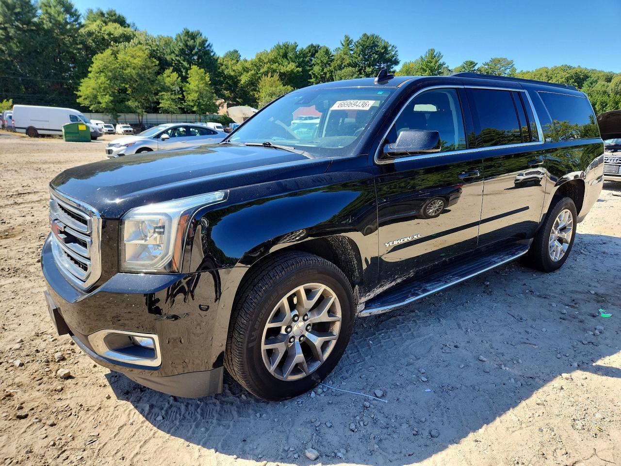 2018 GMC YUKON XL 1GKS2GKC5JR195579