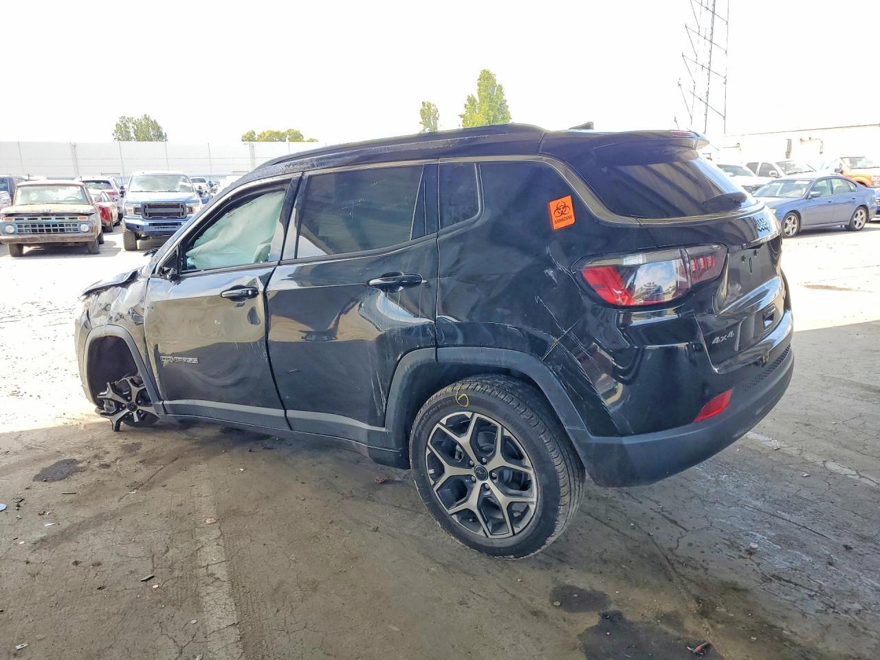 3C4NJDCN6ST579356 2025 JEEP COMPASS photo no. 2