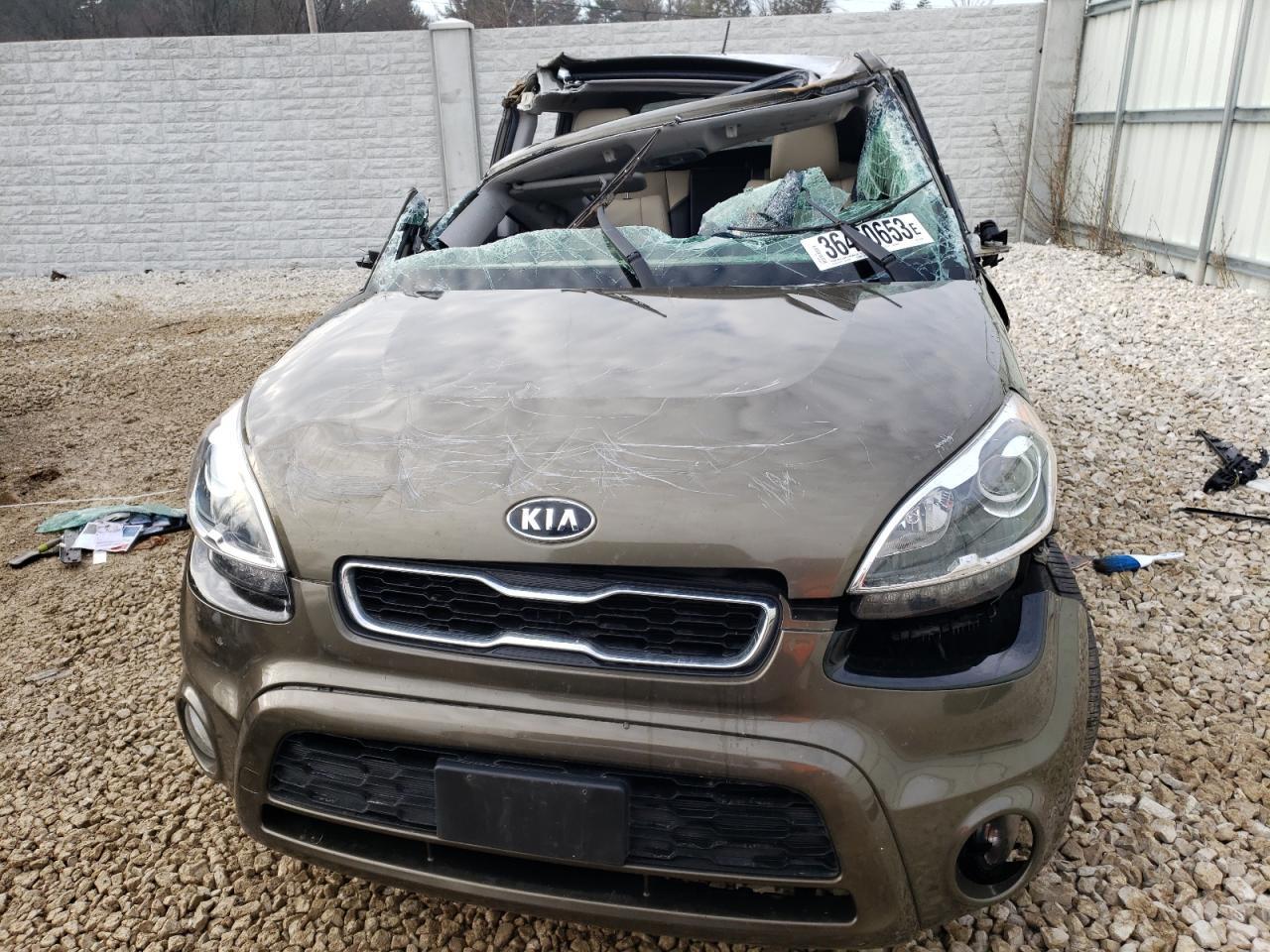 KNDJT2A64C7465581 2012 KIA SOUL photo no. 5