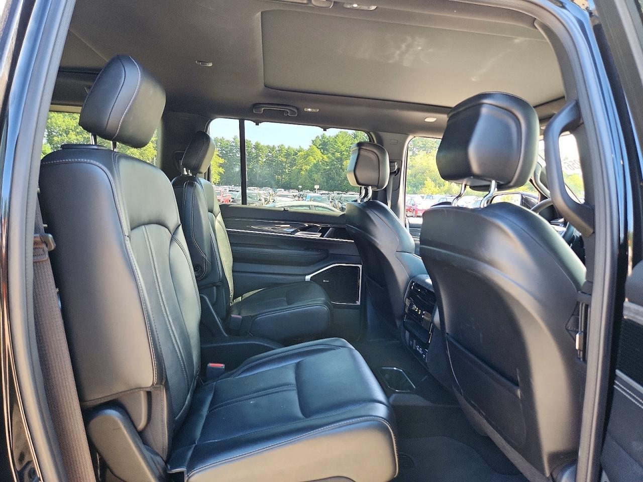 2022 JEEP WAGONEER SERIES III — Фото 11 из 13