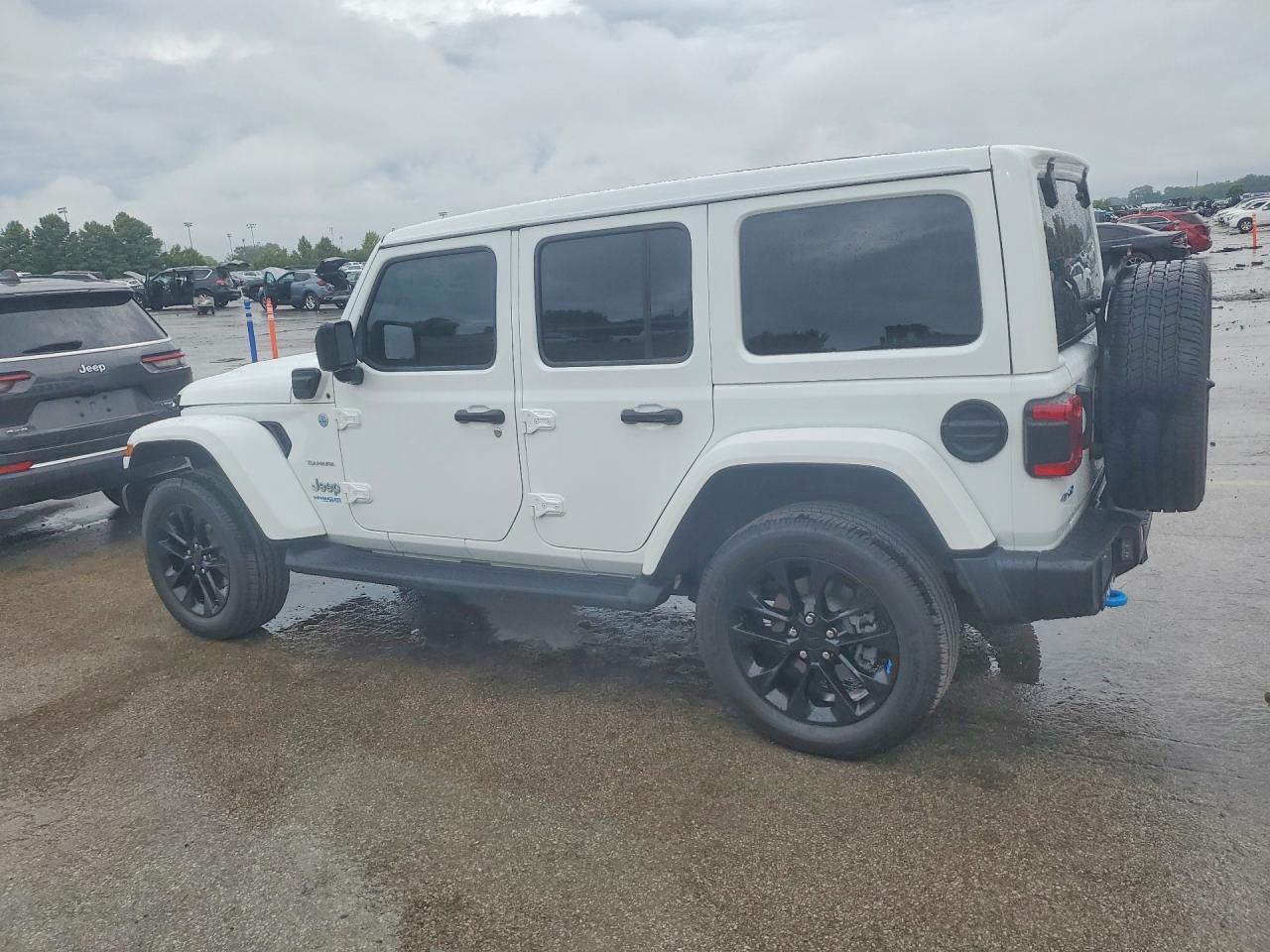 1C4JJXP68NW276757 2022 JEEP WRANGLER UNLIMITED photo no. 2