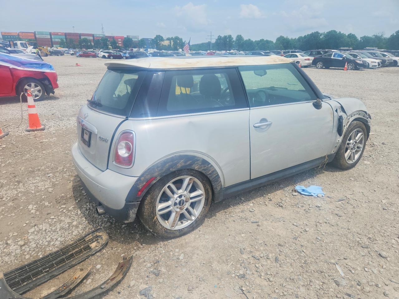 WMWSU3C57CT257422 2012 MINI COOPER photo no. 3