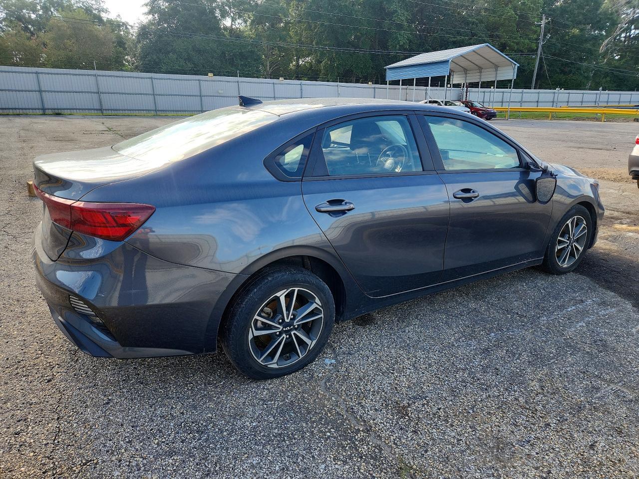 3KPF24AD0NE450744 2022 KIA FORTE photo no. 3