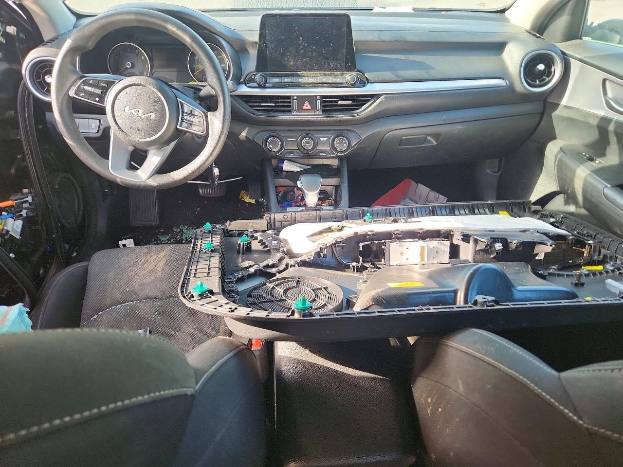 3KPF24AD0NE450744 2022 KIA FORTE photo no. 8