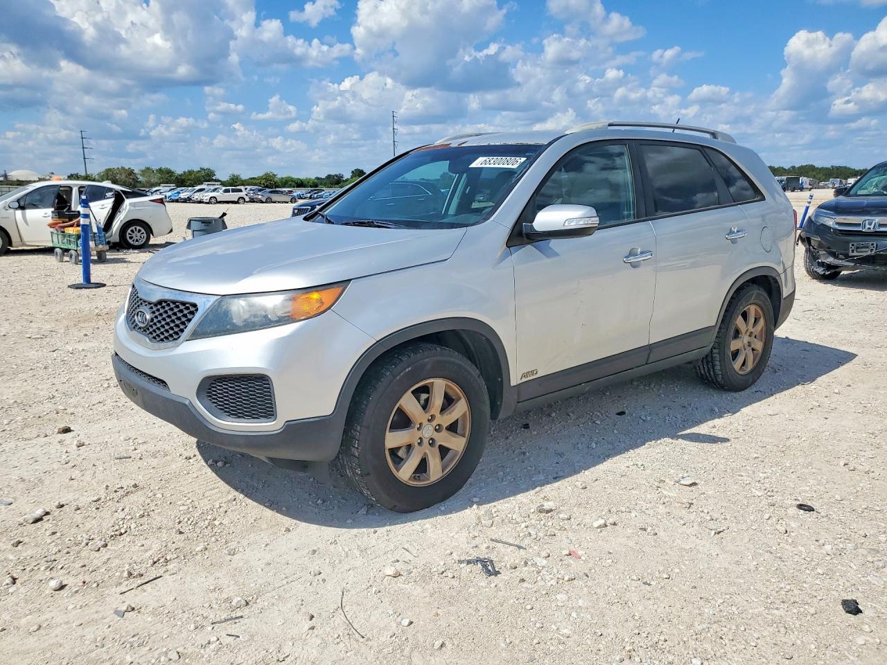2013 KIA SORENTO 5XYKTDA24DG343806