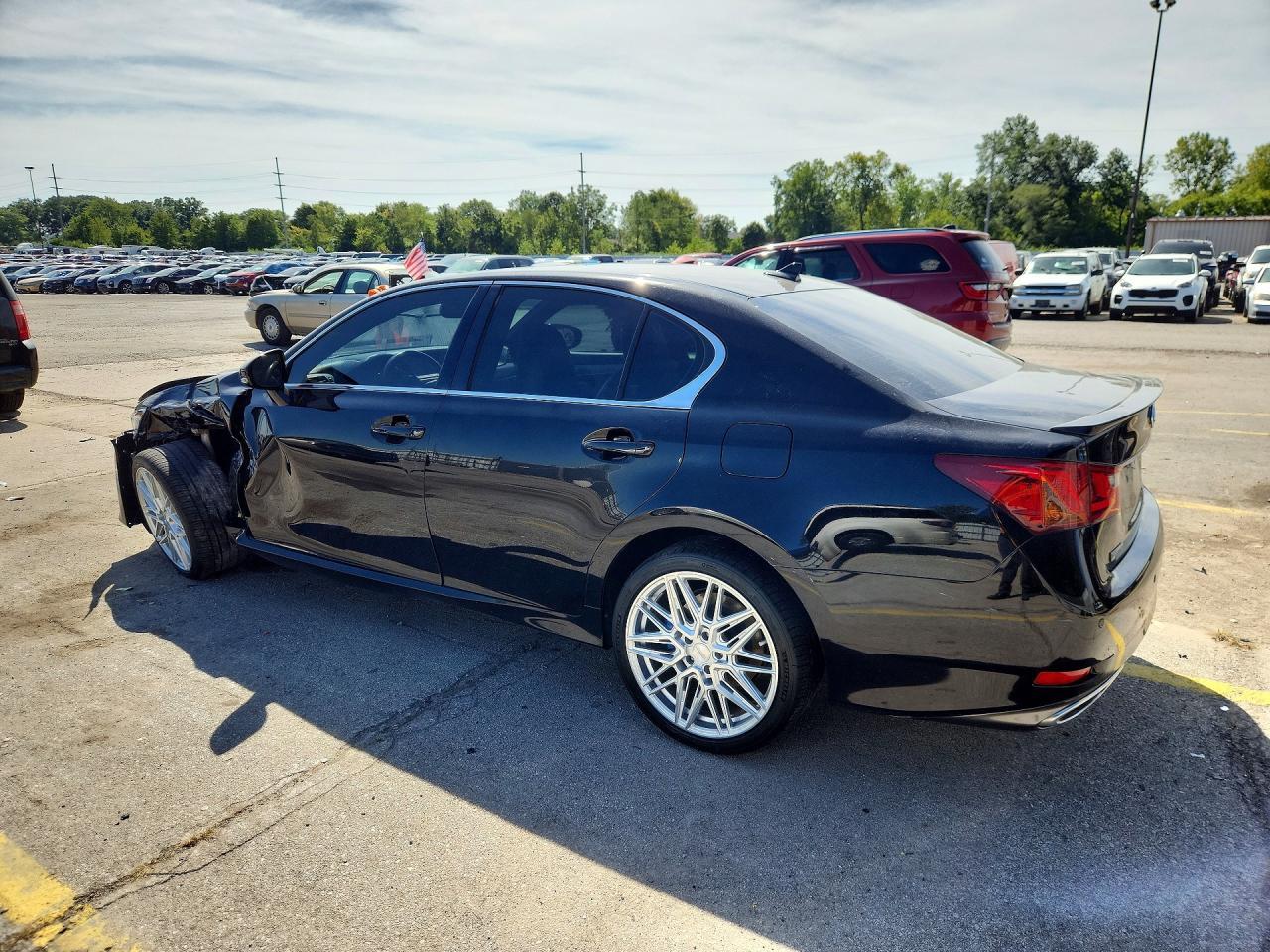 2013 LEXUS GS 350 — Фото 2 из 12
