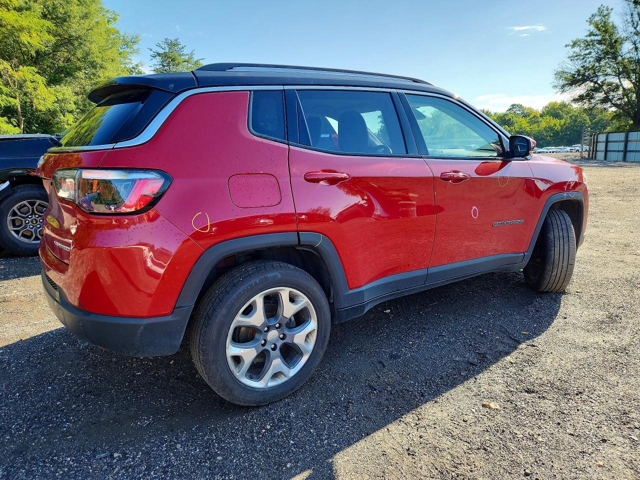 3C4NJDCB3MT603220 2021 JEEP COMPASS photo no. 3