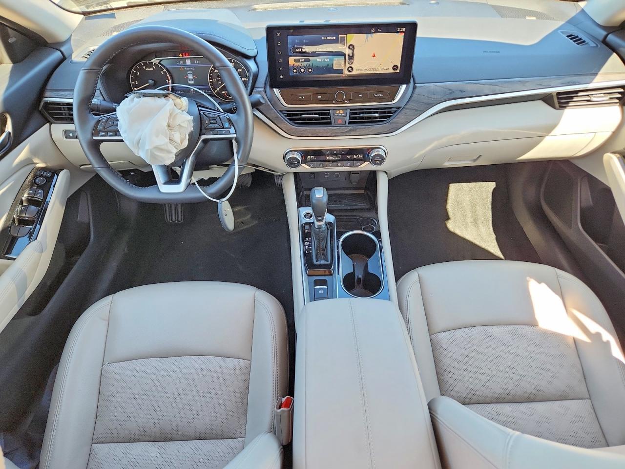 2025 NISSAN ALTIMA SL — Фото 8 из 12