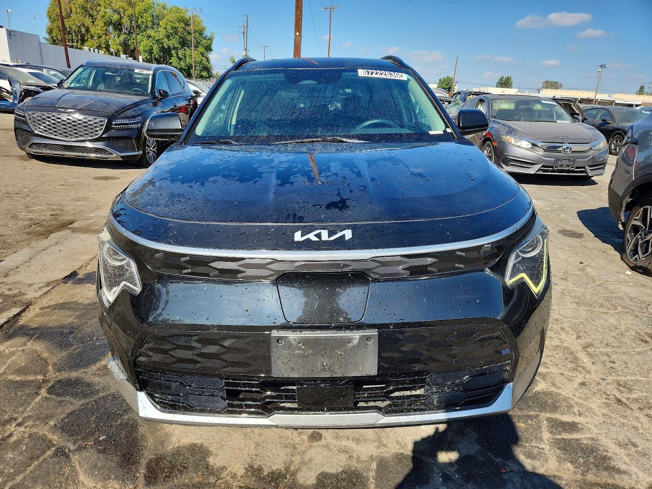 KNDCR3L17P5027962 2023 KIA NIRO photo no. 5