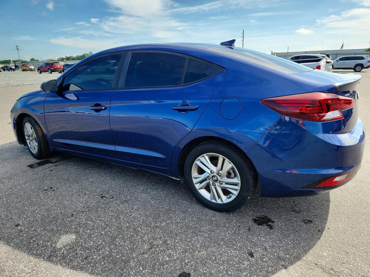 2019 HYUNDAI ELANTRA SEL — Фото 2 из 12
