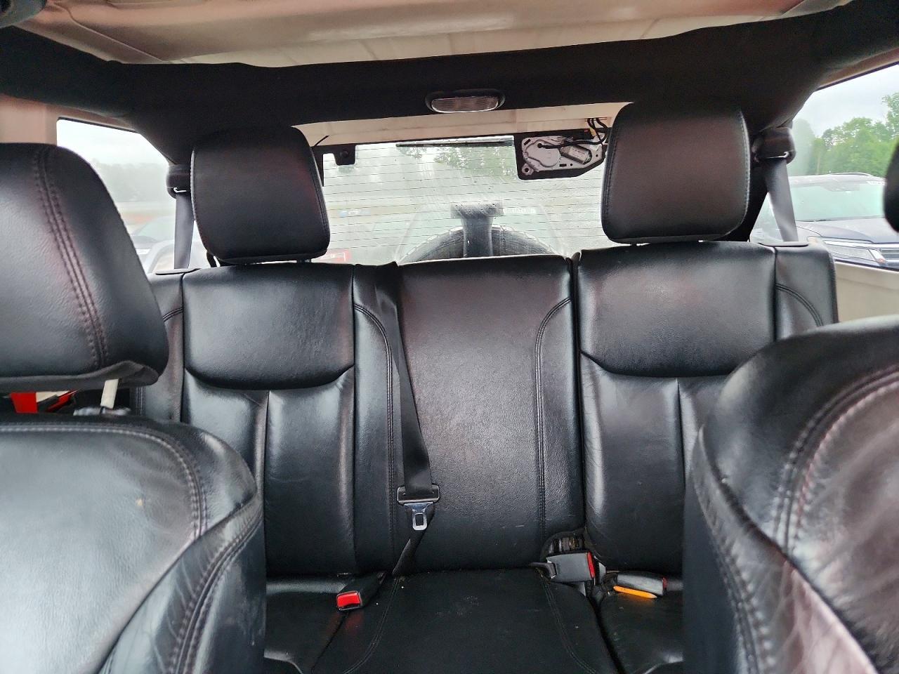 2014 JEEP WRANGLER UNLIMITED SAHARA — Фото 10 из 13