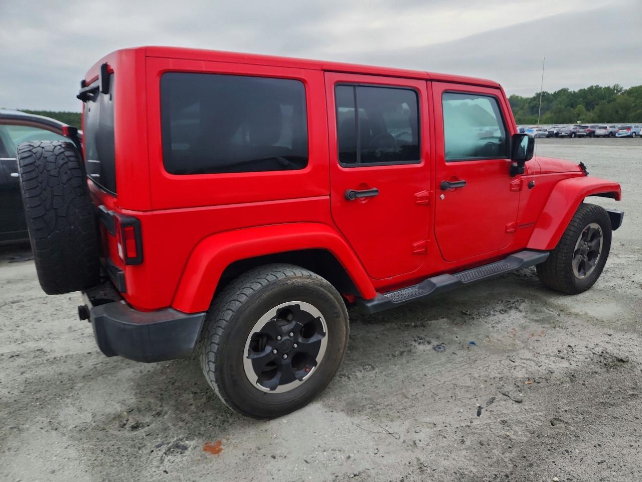 2014 JEEP WRANGLER UNLIMITED SAHARA — Фото 3 из 13