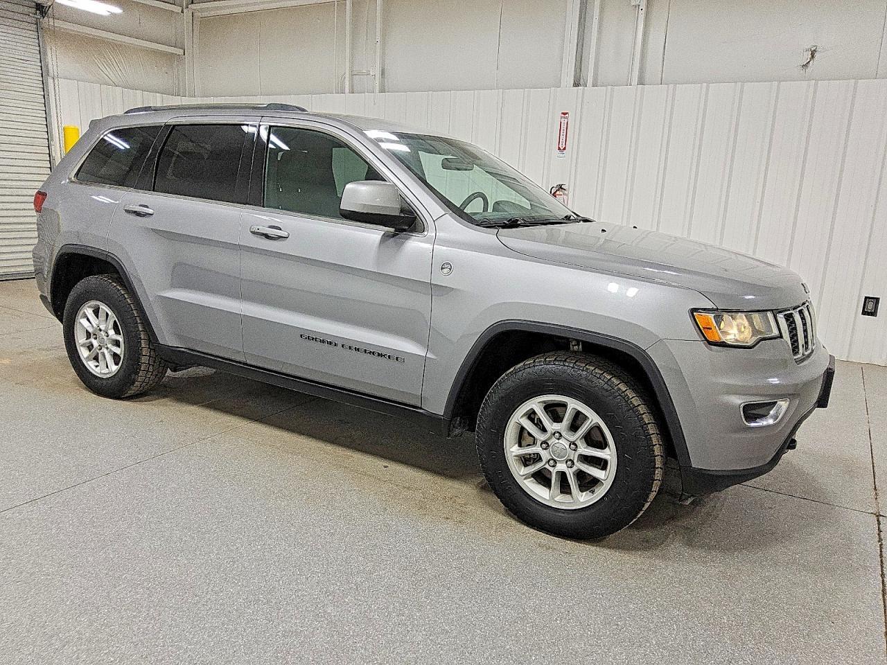 1C4RJFAG8LC163355 2020 JEEP GRAND CHEROKEE photo no. 4