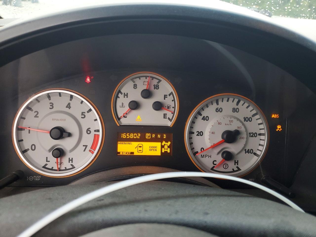 2012 NISSAN TITAN SV — Фото 9 из 12