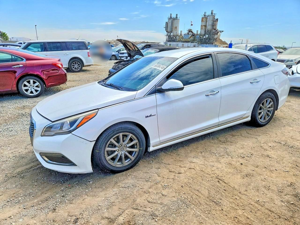 2017 HYUNDAI SONATA HYBRID KMHE24L18HA043496