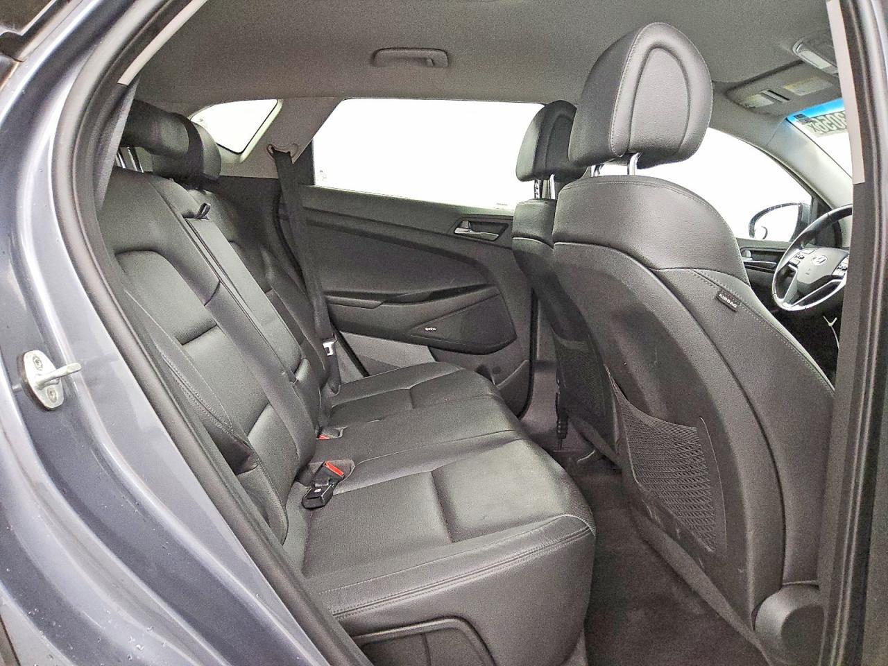 KM8J3CA26HU380717 2017 HYUNDAI TUCSON photo no. 11