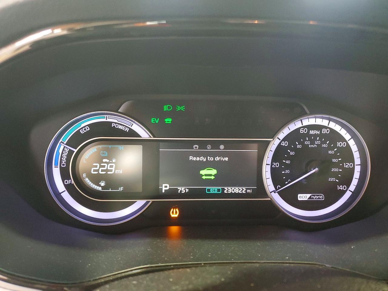 KNDCB3LC8L5427366 2020 KIA NIRO photo no. 9
