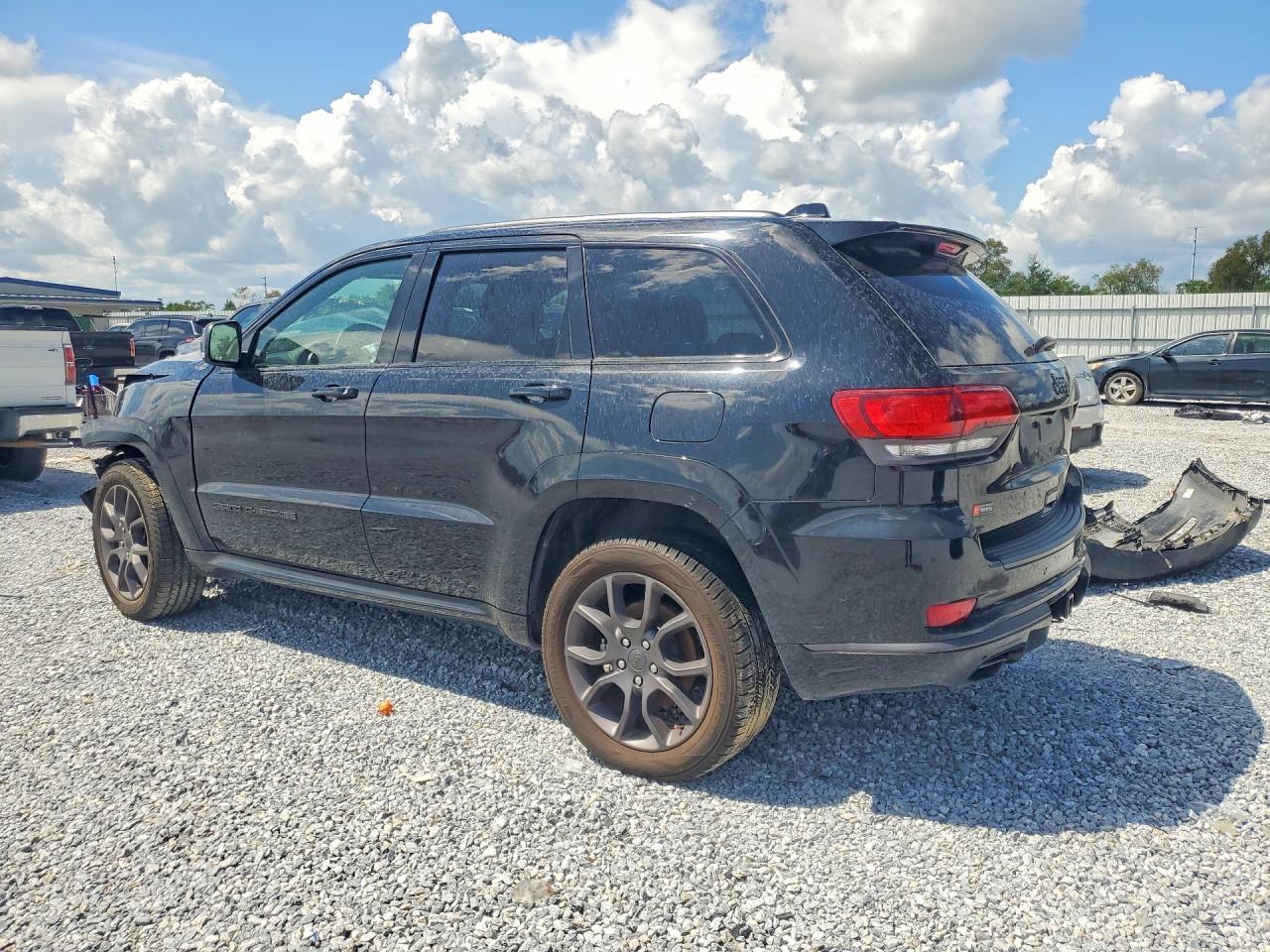 2021 JEEP GRAND CHEROKEE OVERLAND — Фото 2 из 14