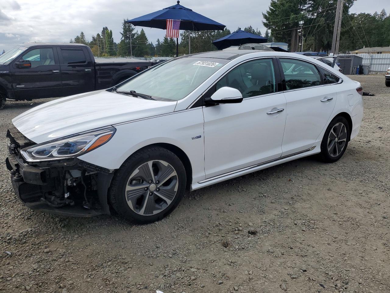 2019 HYUNDAI SONATA HYBRID KMHE34L34KA094273