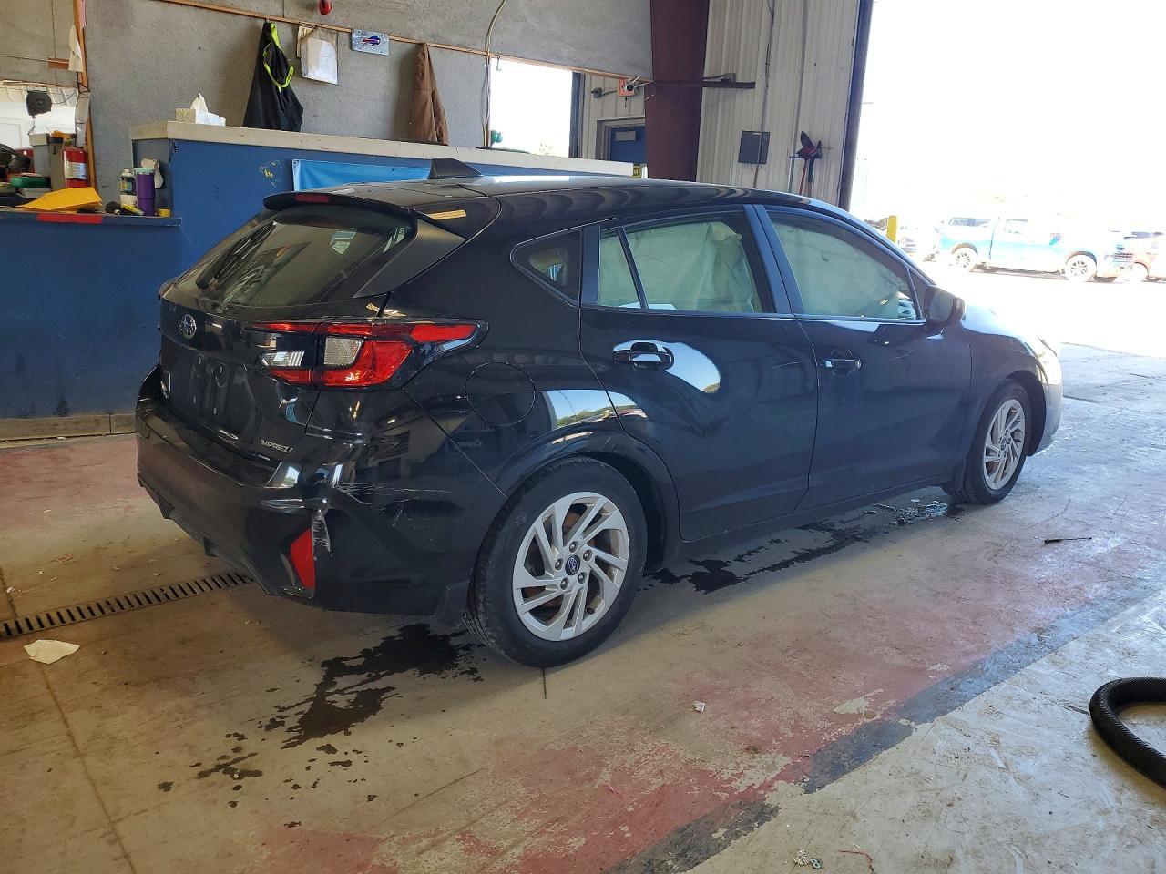 2025 SUBARU IMPREZA — Фото 3 из 12