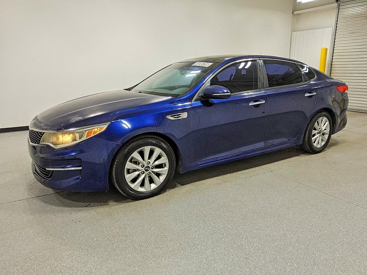 2016 KIA OPTIMA 5XXGU4L31GG010352