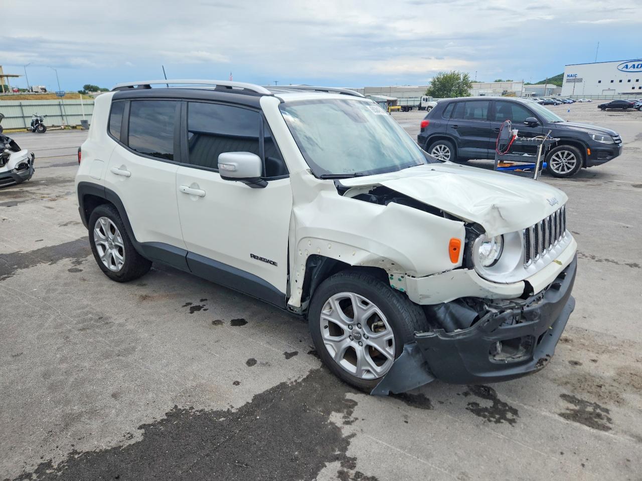 2018 JEEP RENEGADE LIMITED — Фото 4 из 13