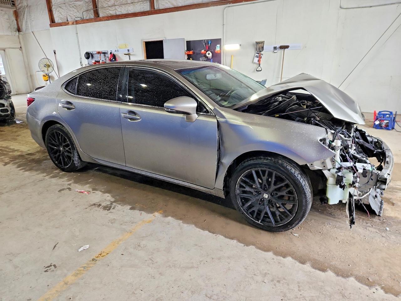 2015 LEXUS ES 350 — Фото 4 из 12
