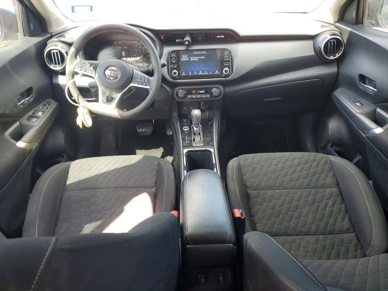 2021 NISSAN KICKS SV — Фото 8 из 14