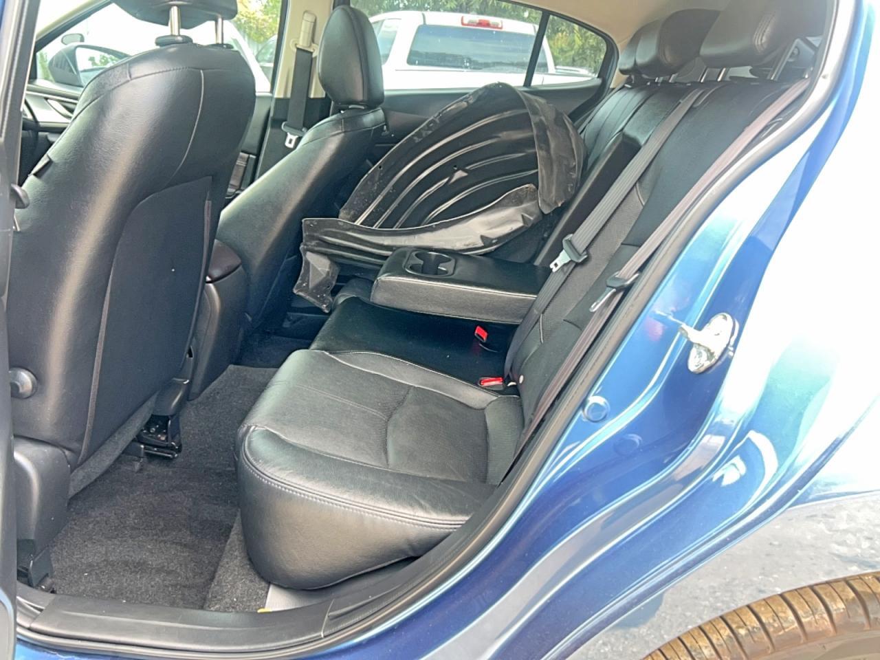 JM1BN1M36H1136143 2017 MAZDA 3 photo no. 6