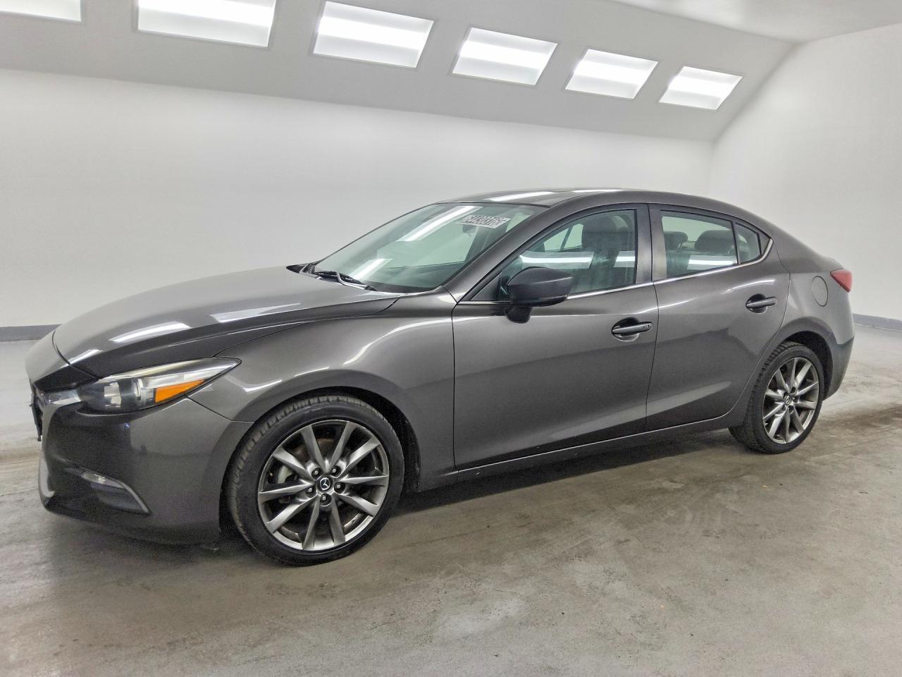 2018 MAZDA 3 3MZBN1V35JM210432
