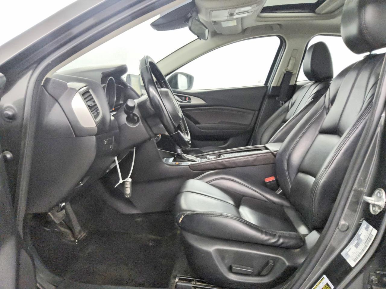 3MZBN1V35JM210432 2018 MAZDA 3 photo no. 7