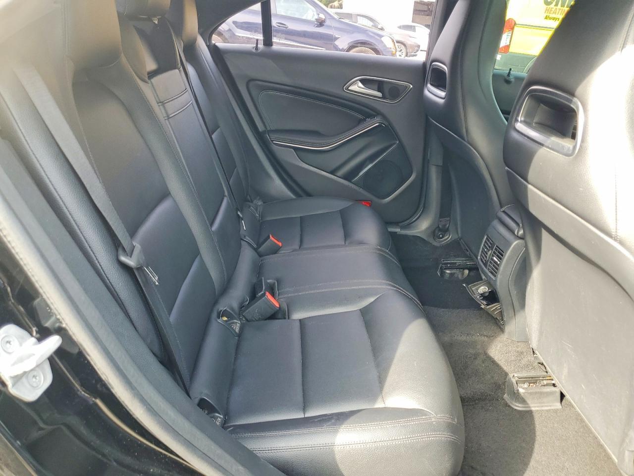 WDDSJ4EB3FN249563 2015 MERCEDES-BENZ CLA photo no. 10