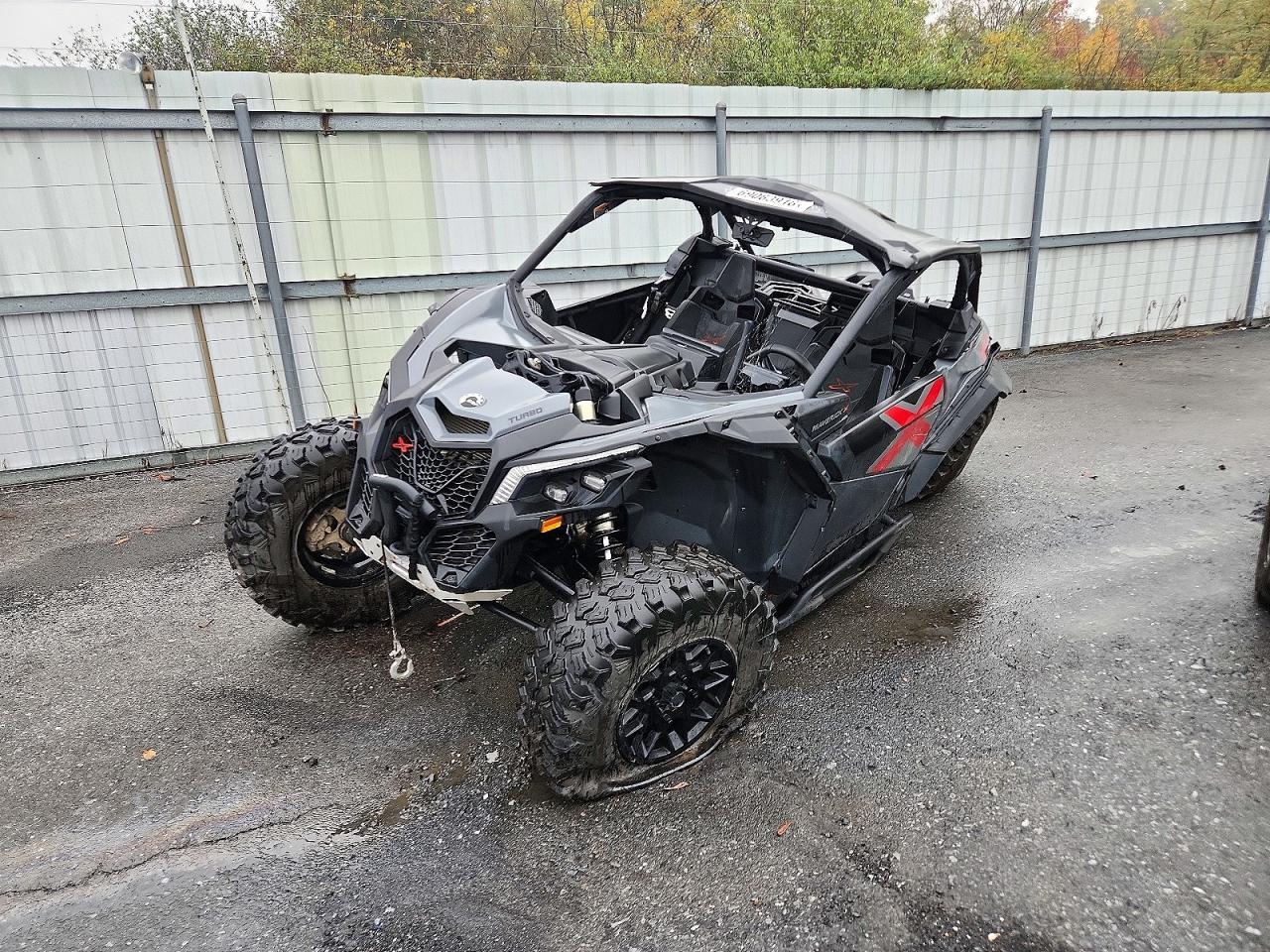 2026 CAN-AM MAVERICK X UTILITY VEHICLE — Фото 2 из 16