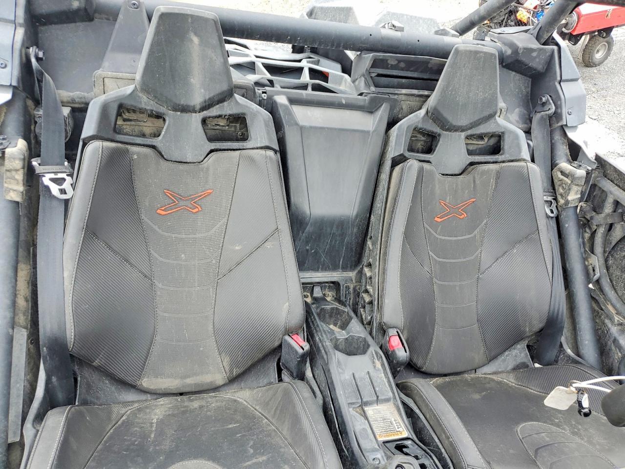 2026 CAN-AM MAVERICK X UTILITY VEHICLE — Фото 7 из 16