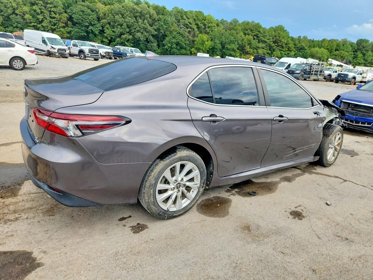 4T1C11BK1PU102890 2023 TOYOTA CAMRY photo no. 3