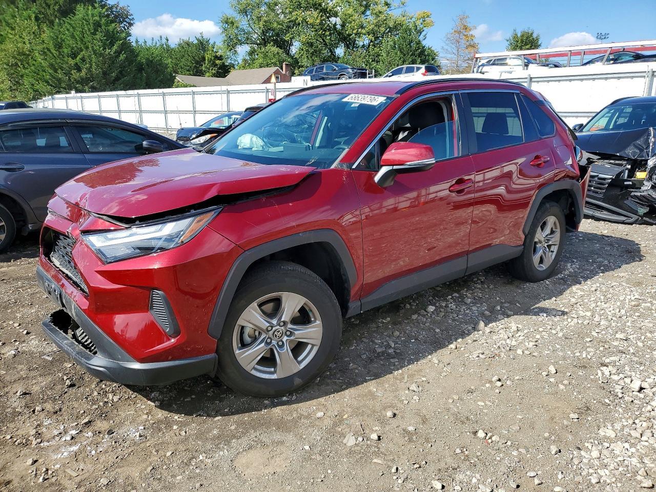 2022 TOYOTA RAV4 XLE