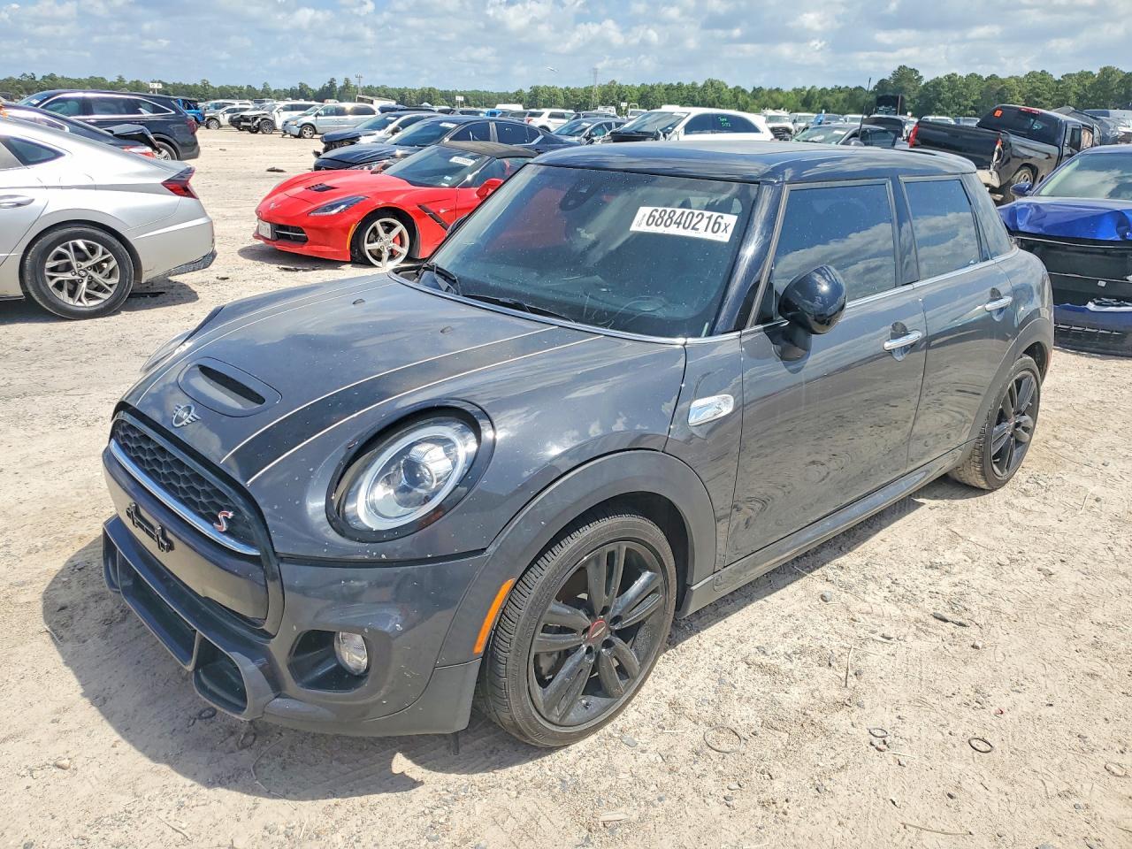 2019 MINI COOPER S