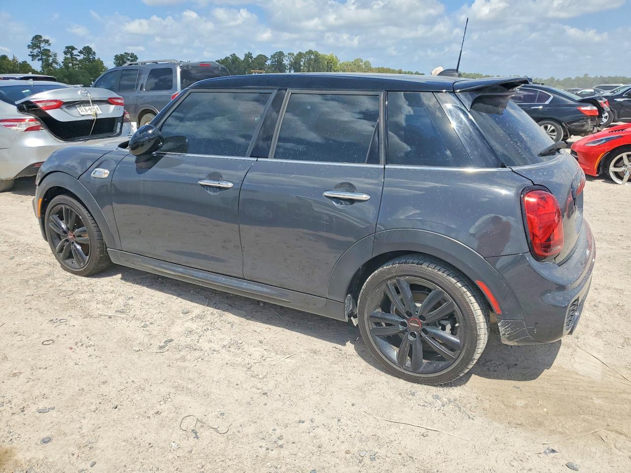 2019 MINI COOPER S — Фото 2 из 13