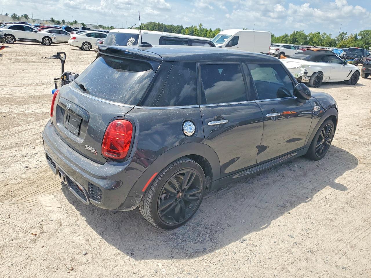 2019 MINI COOPER S — Фото 3 из 13