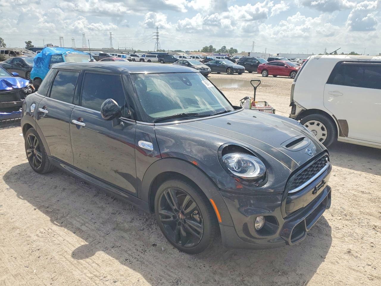 2019 MINI COOPER S — Фото 4 из 13
