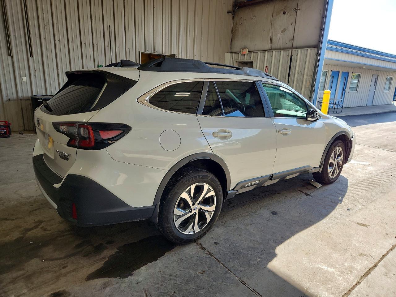 2020 SUBARU OUTBACK LIMITED — Фото 3 из 13