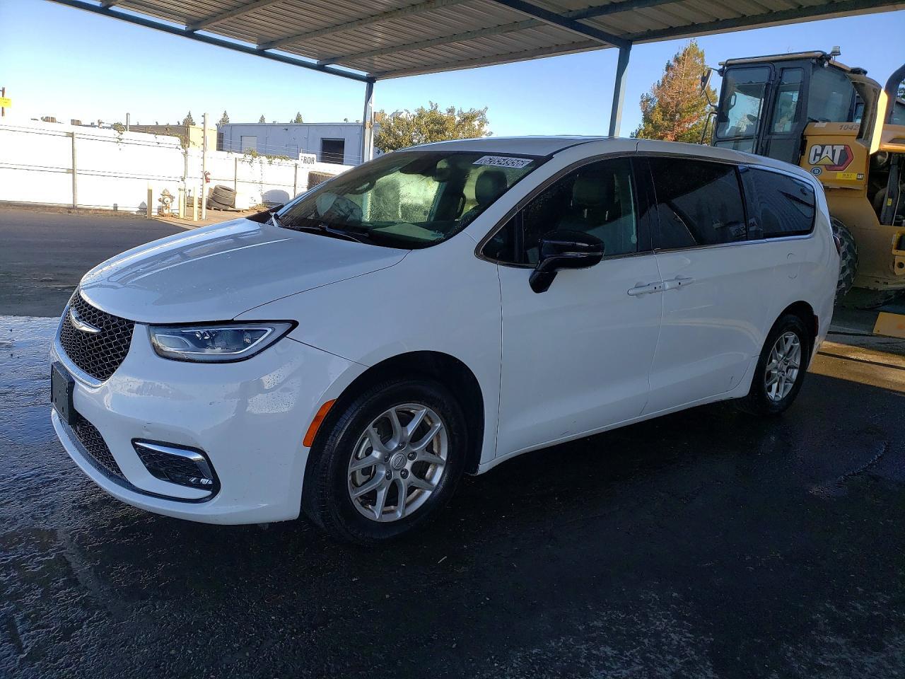 2026 CHRYSLER PACIFICA 2C4RC1BG6TR172171