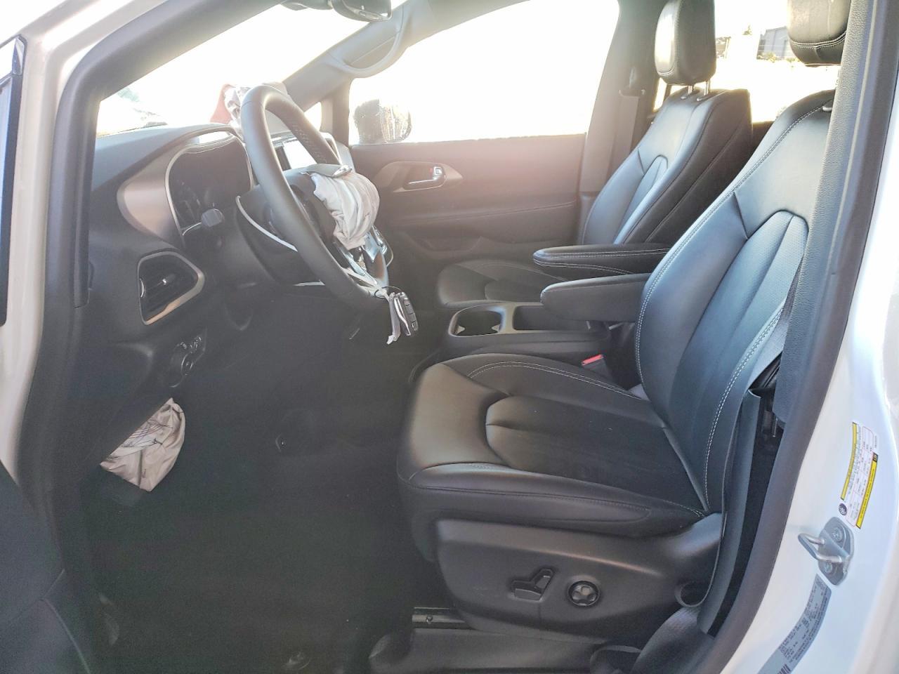 2C4RC1BG6TR172171 2026 CHRYSLER PACIFICA photo no. 7