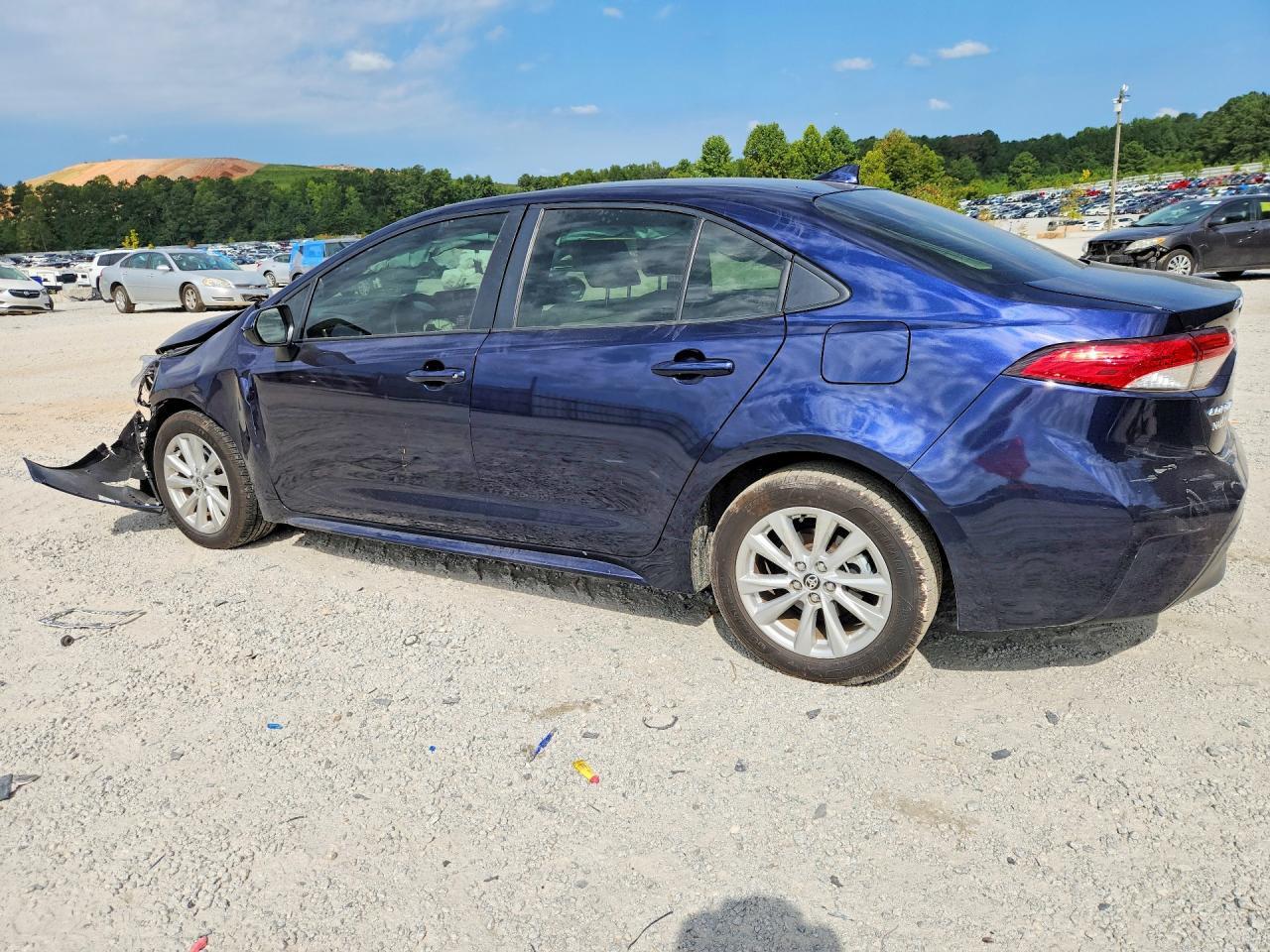 2023 TOYOTA COROLLA HYBRID LE — Фото 2 из 12